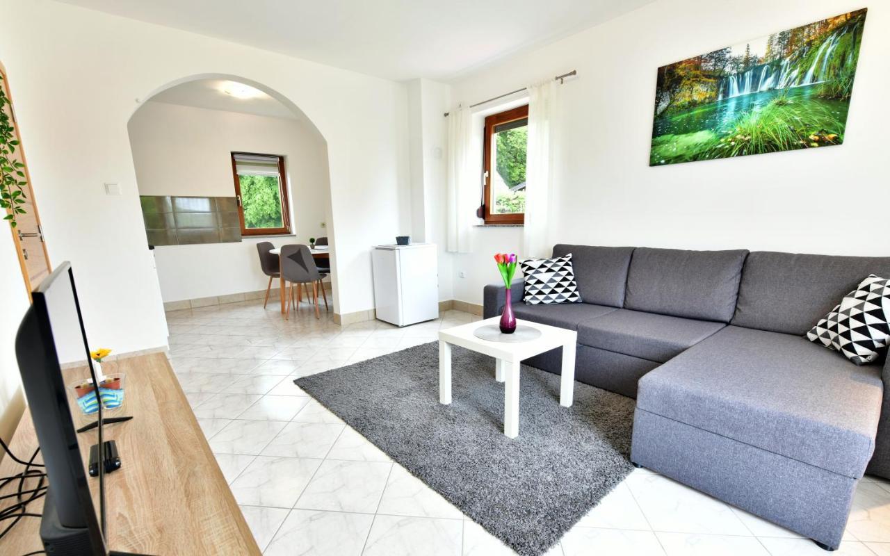 Apartman Mate Rakovica Eksteriør bilde