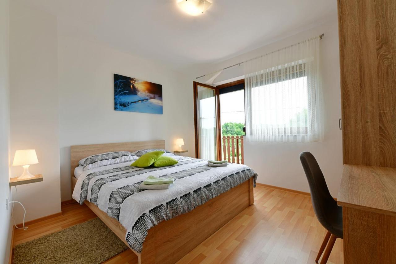 Apartman Mate Rakovica Eksteriør bilde